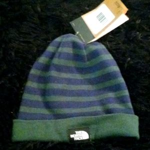Northface recycled reversible beanie